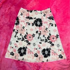 Love Me Kiss Me Floral Skirt